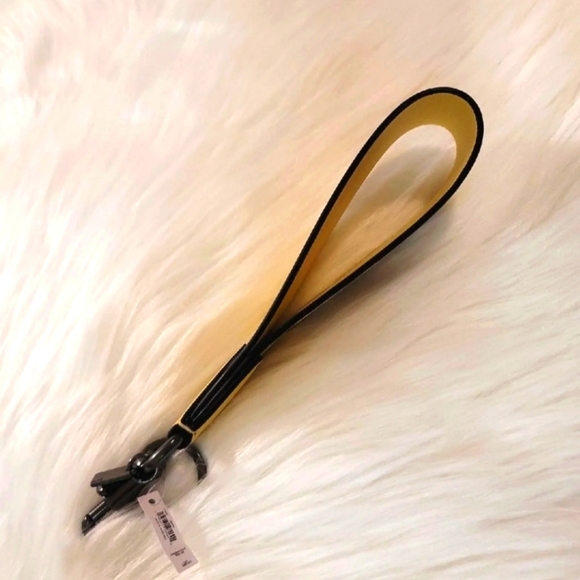 Coach Loop key fob with Coach Patch gunmetal retro yellow - Picture 10 of 12